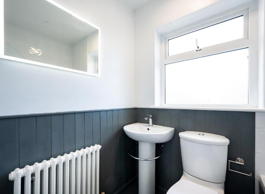 7 Blackwater Park, Enfield, A83A099