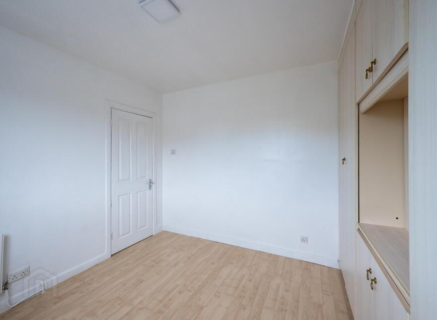 7 Blackwater Park, Enfield, A83A099