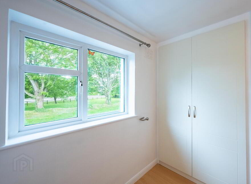 7 Blackwater Park, Enfield, A83A099