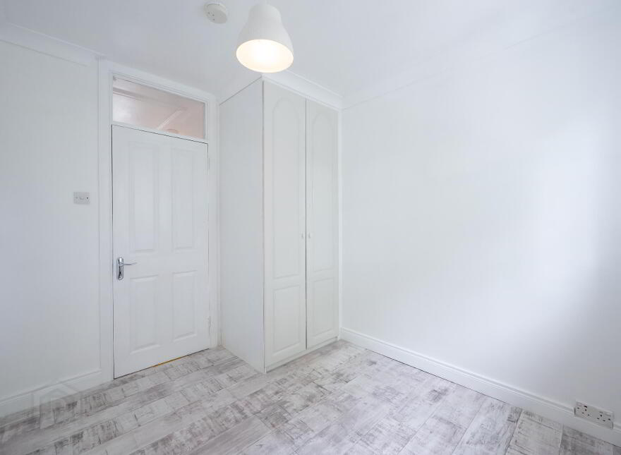 7 Blackwater Park, Enfield, A83A099