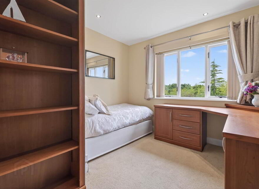 207 Upper Malone Road, Dunmurry, Belfast, BT17 9JX