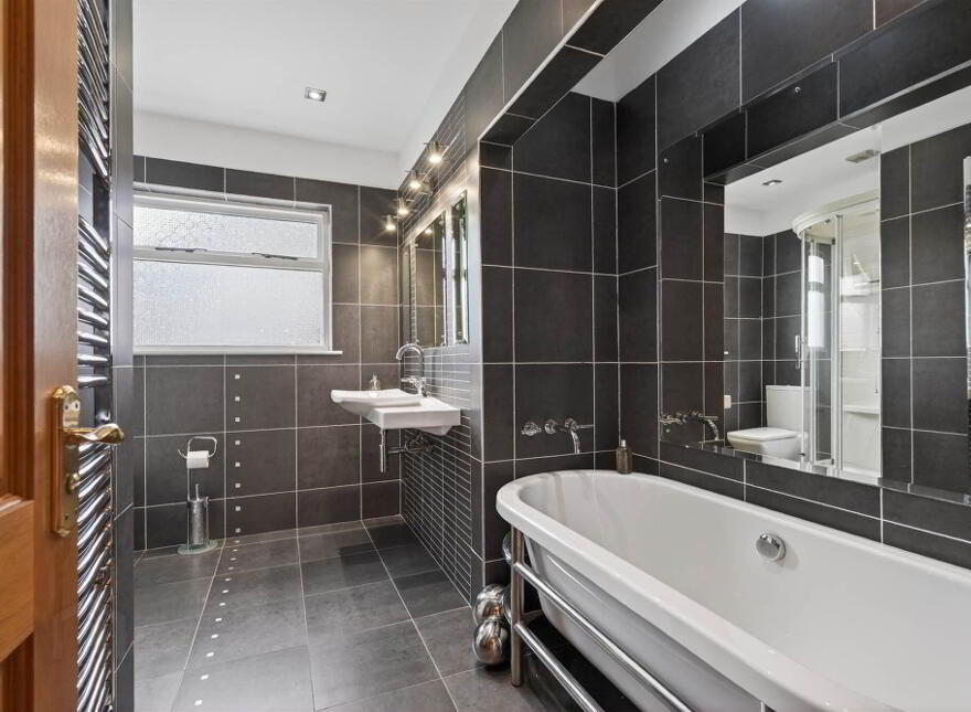207 Upper Malone Road, Dunmurry, Belfast, BT17 9JX