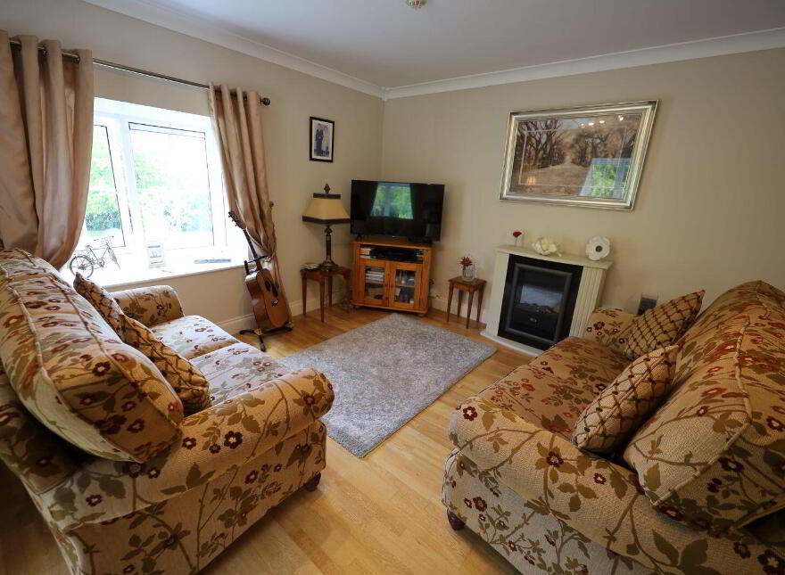 94 Brightwater, Crosshaven, P43TF79