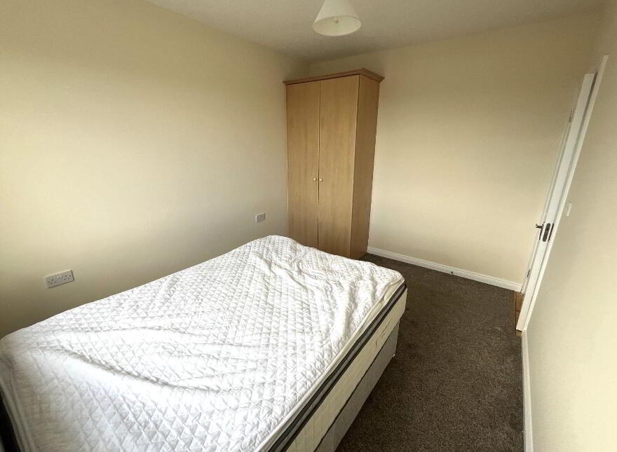 47 The Maples, Ballyhaunis, F35Y520