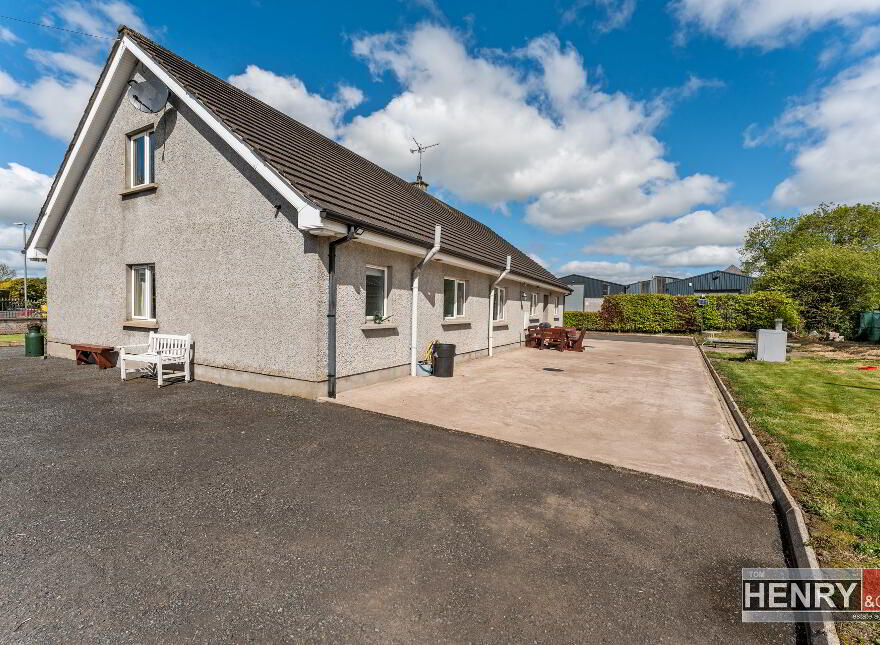35 Lisnamonaghan Road, Castlecaulfield, Dungannon, BT70 3NH