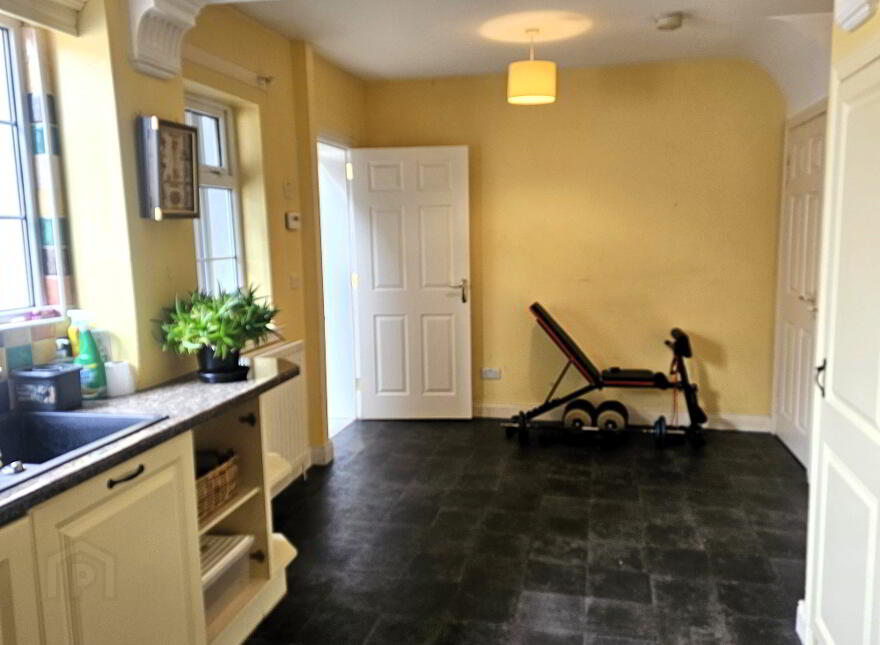 17 Lakeview, Lisnaskea, BT92 0HU