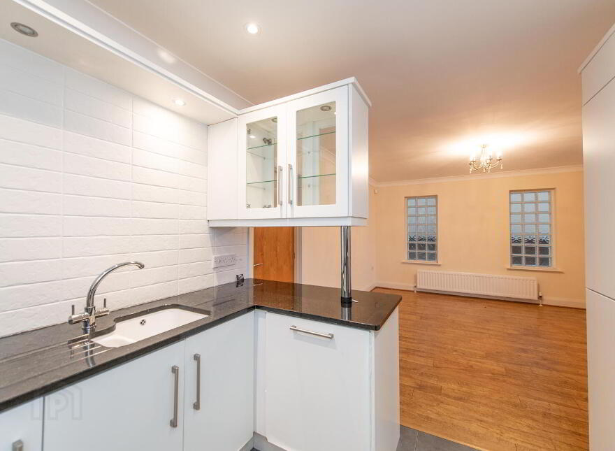 Apt 2, 10 Rhanbuoy Park, Carrickfergus, BT38 8BS