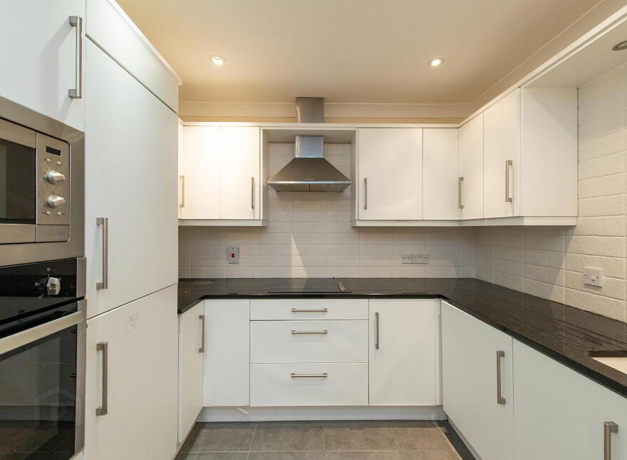 Apt 2, 10 Rhanbuoy Park, Carrickfergus, BT38 8BS