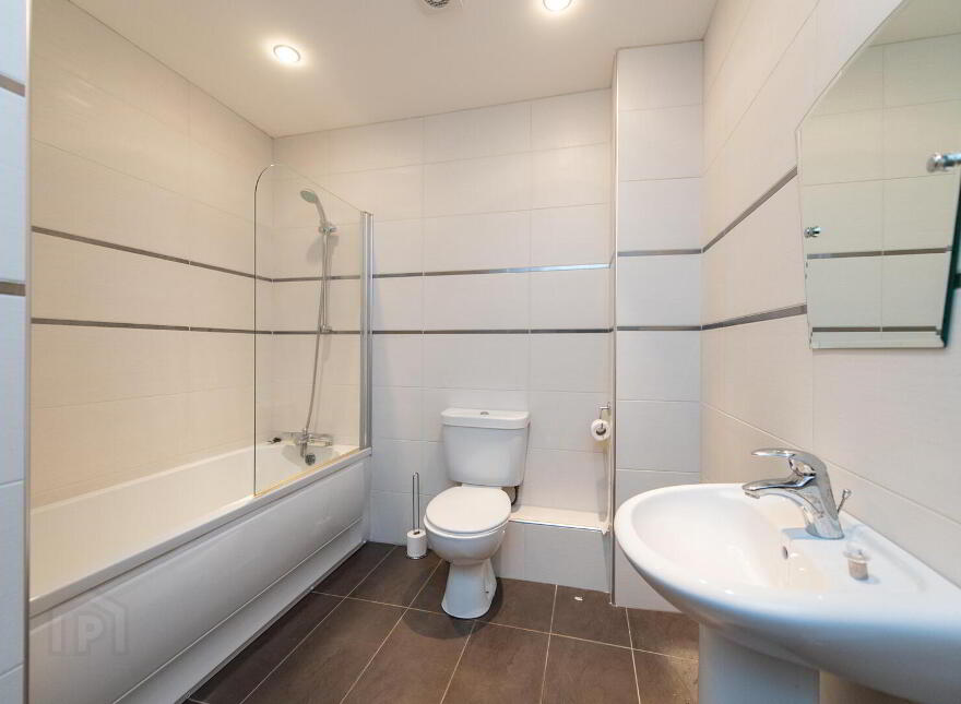Apt 2, 10 Rhanbuoy Park, Carrickfergus, BT38 8BS