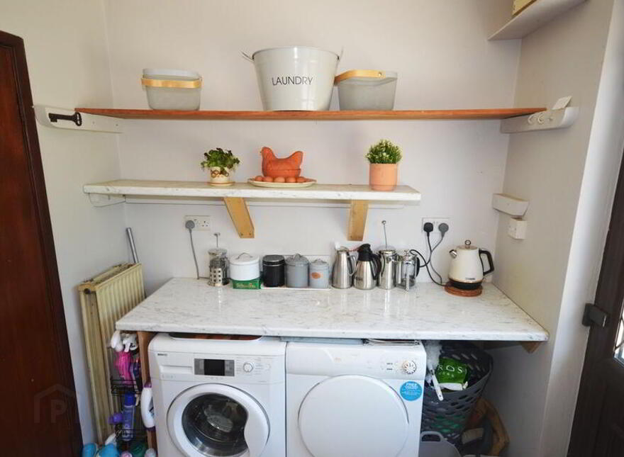 Warren Bank, Kilross, Stranorlar, F93WK61