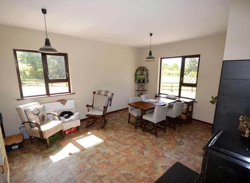 Warren Bank, Kilross, Stranorlar, F93WK61