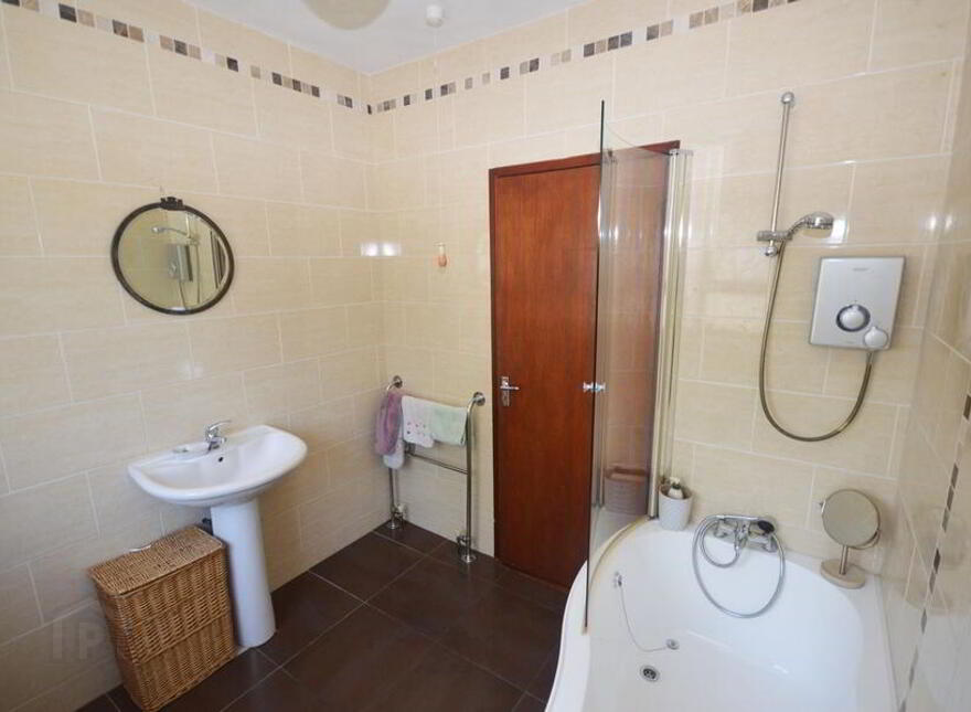Warren Bank, Kilross, Stranorlar, F93WK61
