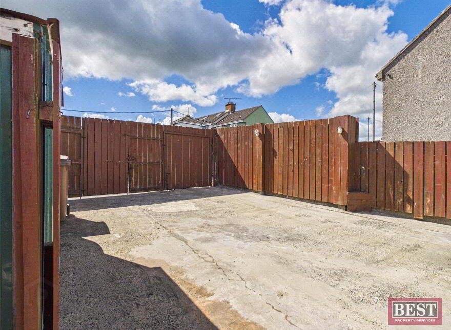 26 Main Avenue, Newry, BT35 6EY