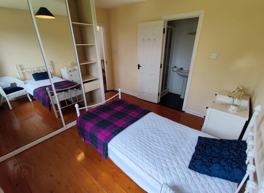 17 The Steeples, Ramelton, F92Y890