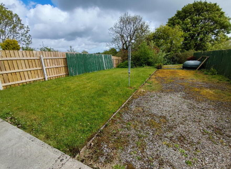 17 The Steeples, Ramelton, F92Y890