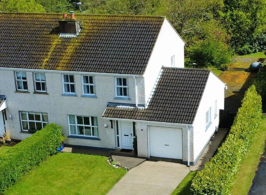 17 The Steeples, Ramelton, F92Y890