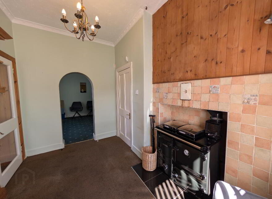 Park Road, Swinford, F12R768