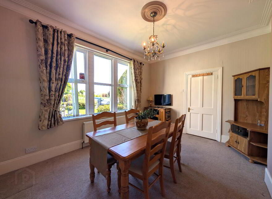 Park Road, Swinford, F12R768