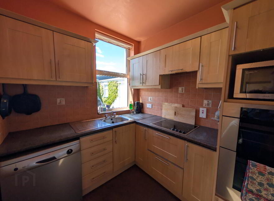 Park Road, Swinford, F12R768