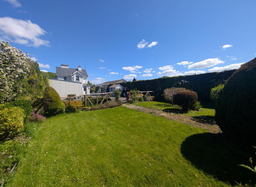 Park Road, Swinford, F12R768
