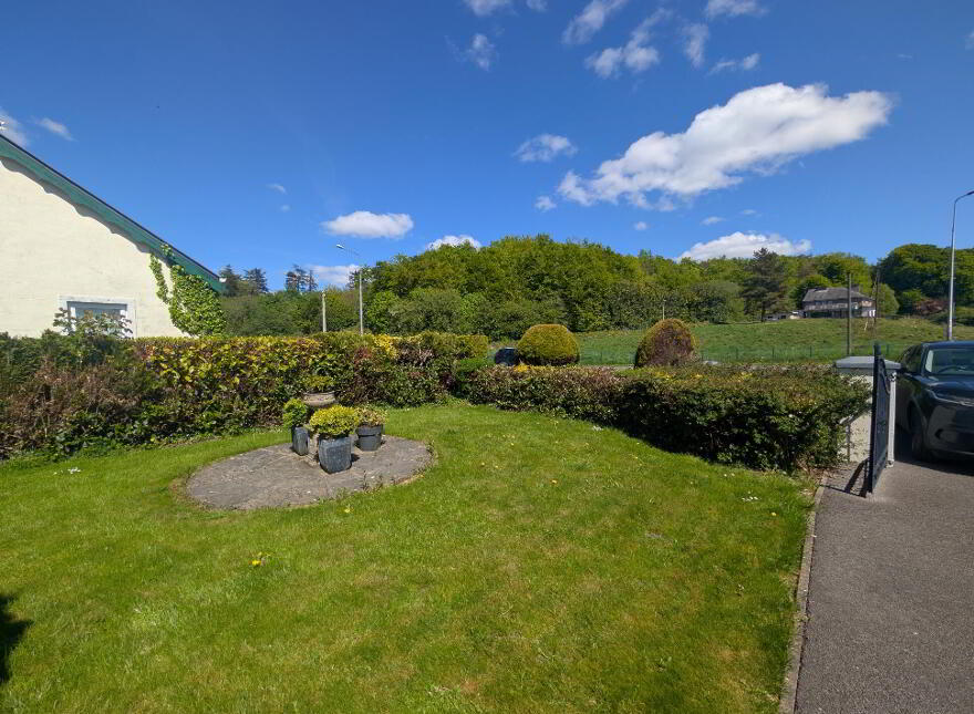 Park Road, Swinford, F12R768