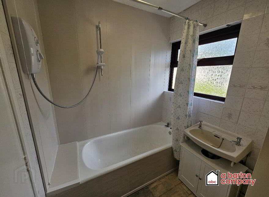 4 Sunninghill Gardens, Chichester Park, Belfast, BT14 6SP