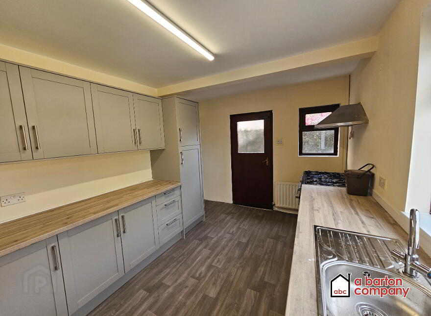 4 Sunninghill Gardens, Chichester Park, Belfast, BT14 6SP
