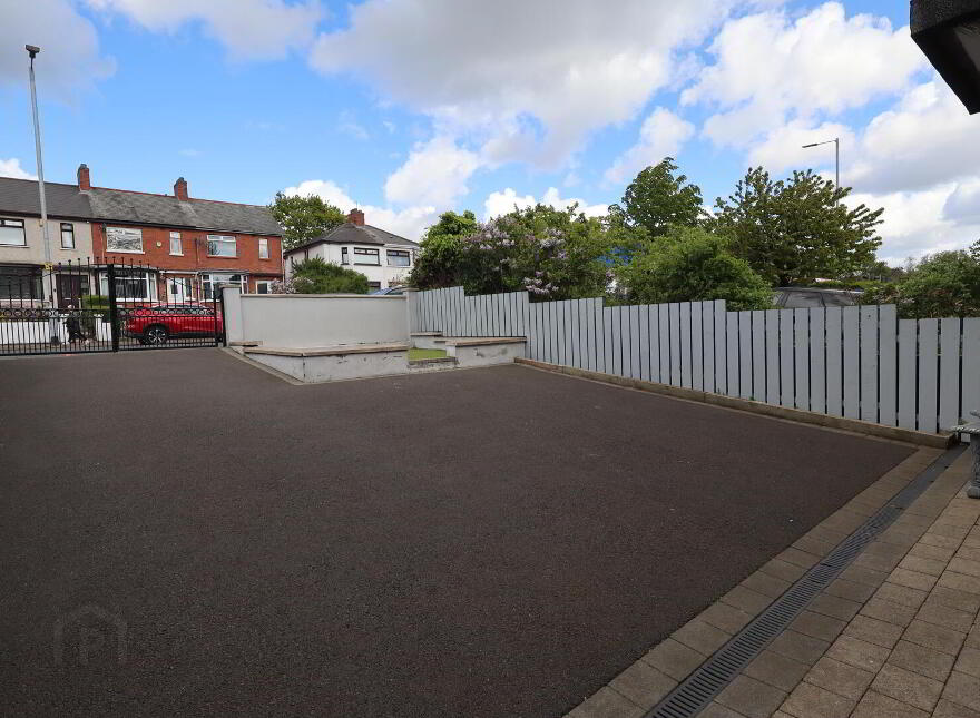 646 Oldpark Road, Belfast, BT14 6QL