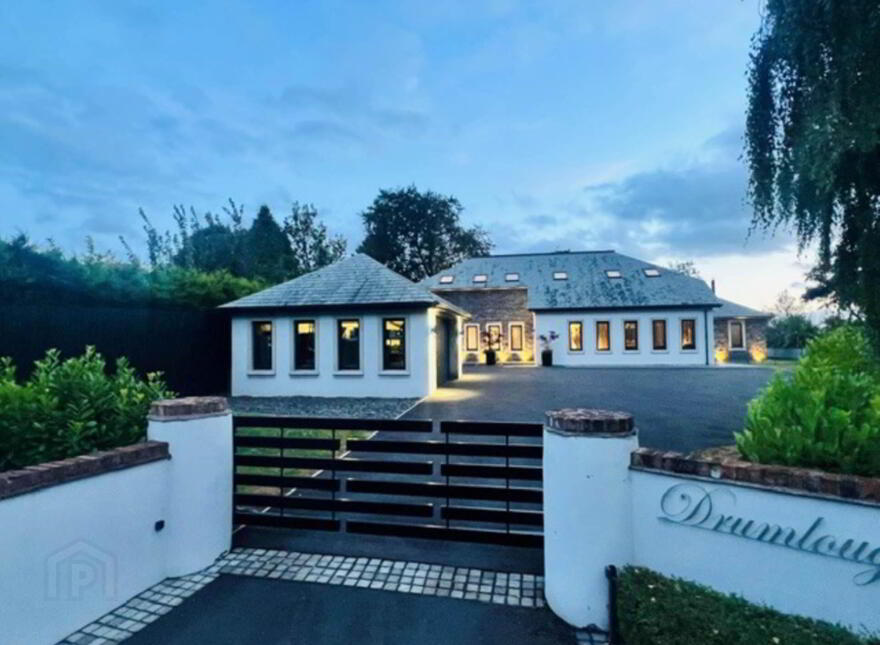 202 Dromara Road, Hillsborough, BT26 6QW