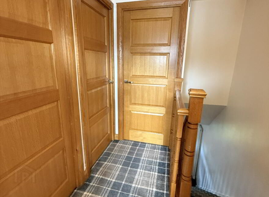 5 Curtis Walk, Lisburn, BT28 1HE