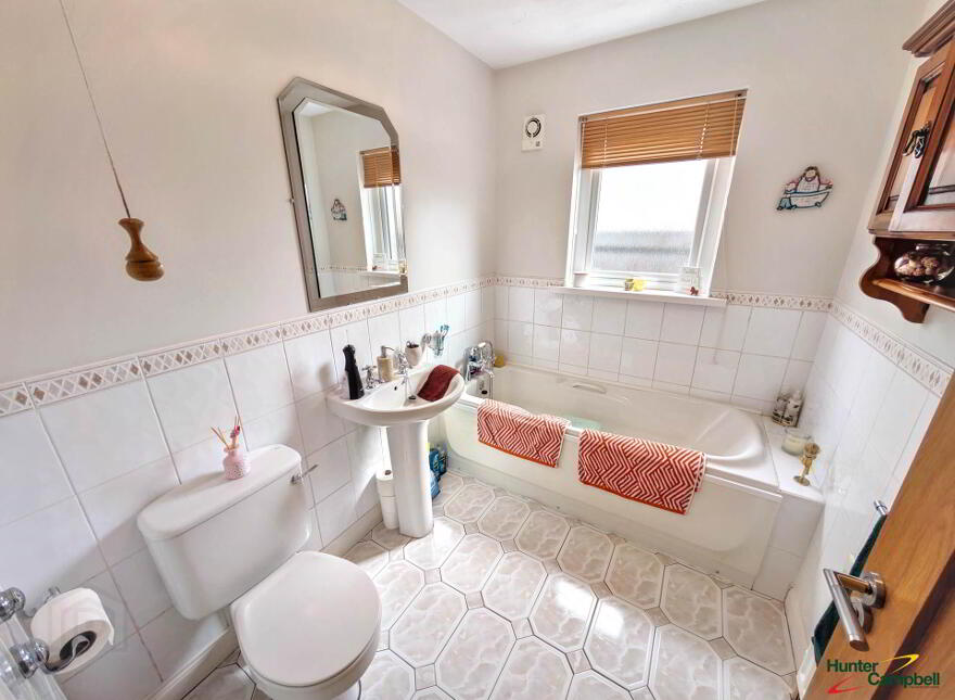 19 The Beeches, Larne, BT40 2DW
