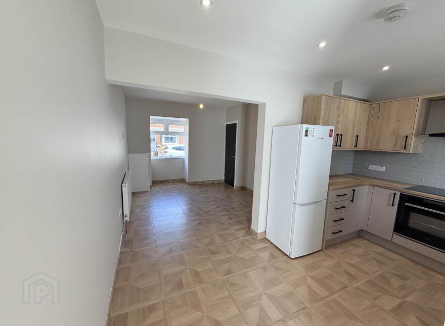 18 Bloomfield Crescent, Belfast, BT5 5AT