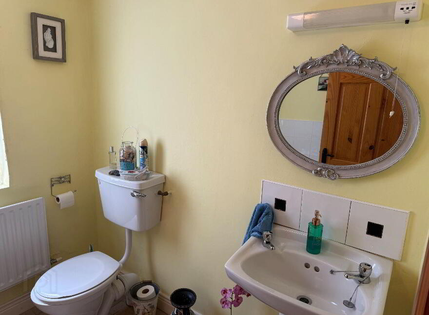 Ballynavenooragh, Ballydavid, V92T97P