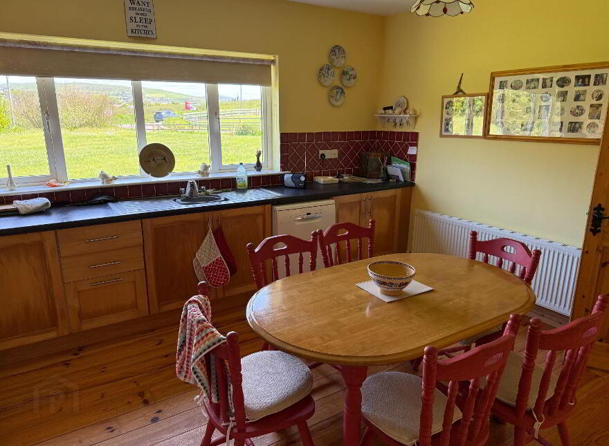 4 Milltown Houses, Dingle, V92F958