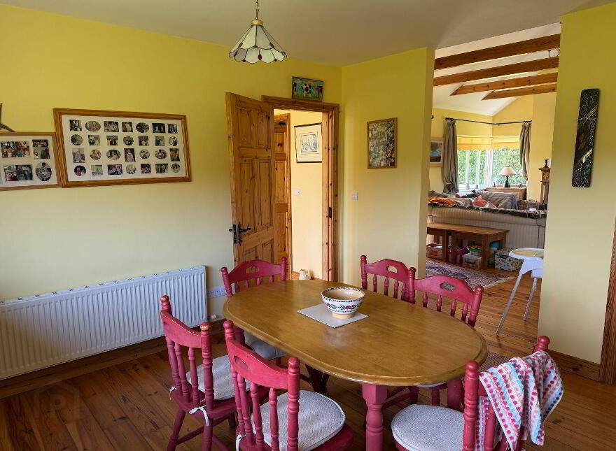 4 Milltown Houses, Dingle, V92F958