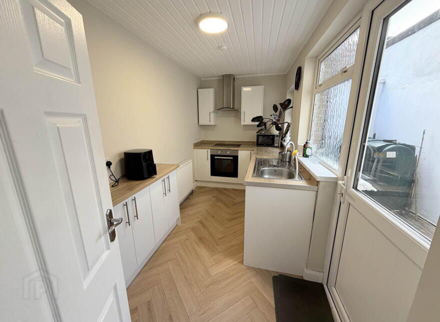 64 Oberon Street, Belfast, BT6 8NZ