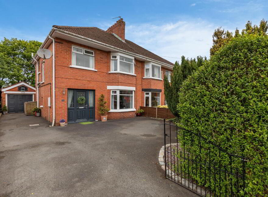 53 Gilnahirk Park, Belfast, BT5 7DY