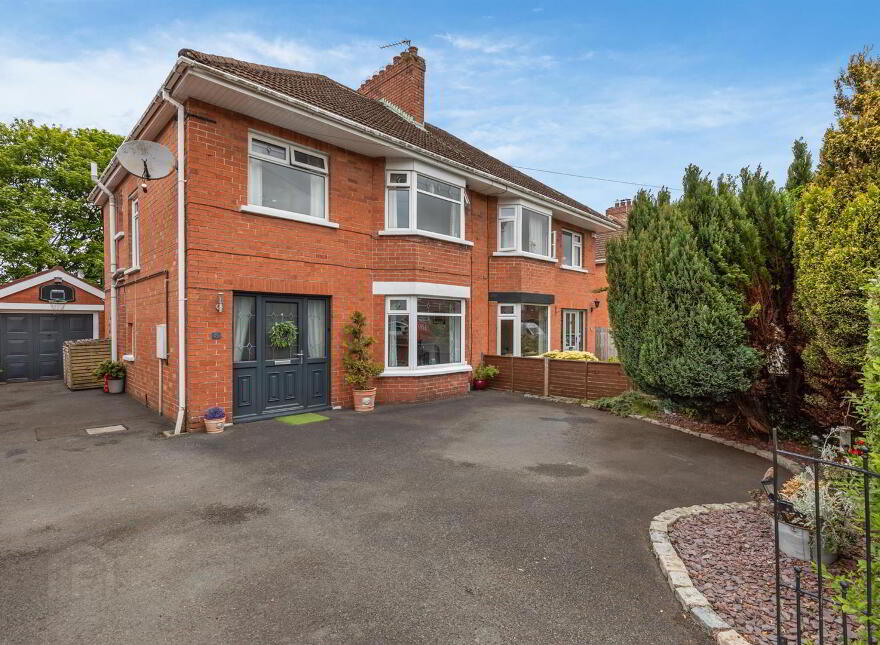 53 Gilnahirk Park, Belfast, BT5 7DY