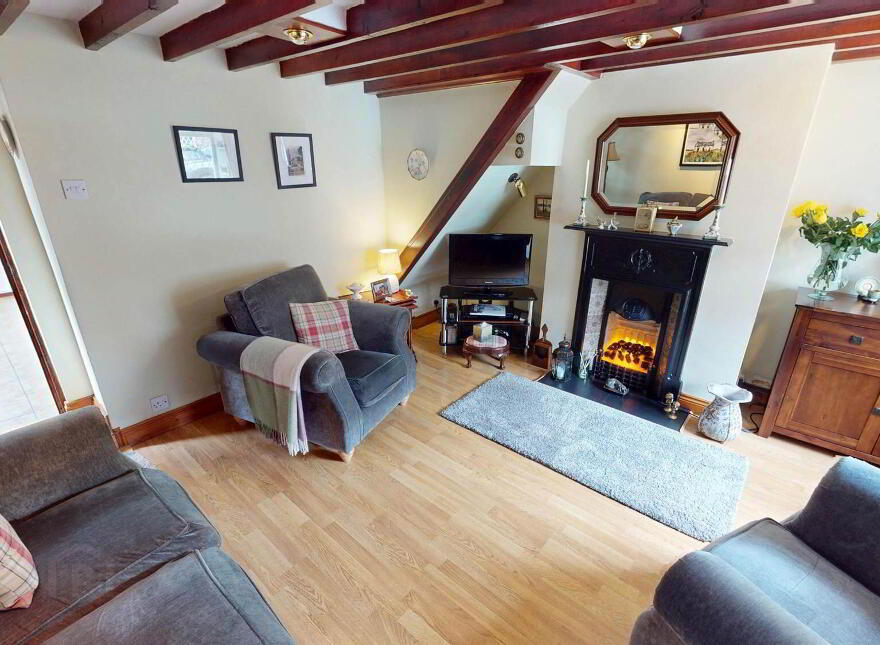 6 Arthur Street, Hillsborough, BT26 6AP