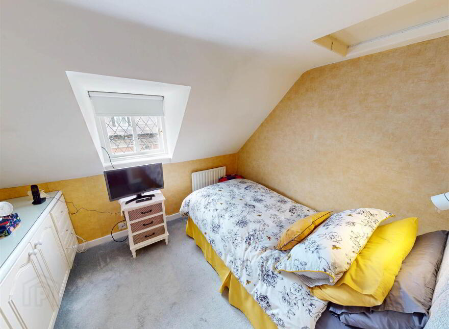 6 Arthur Street, Hillsborough, BT26 6AP