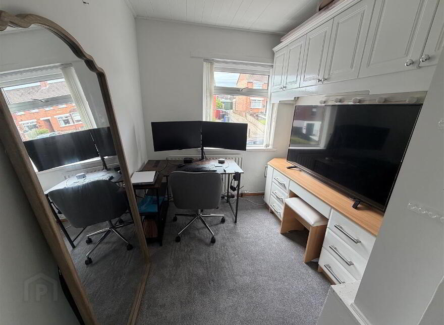 30 Silverstream Crescent, Bangor, BT20 3NE