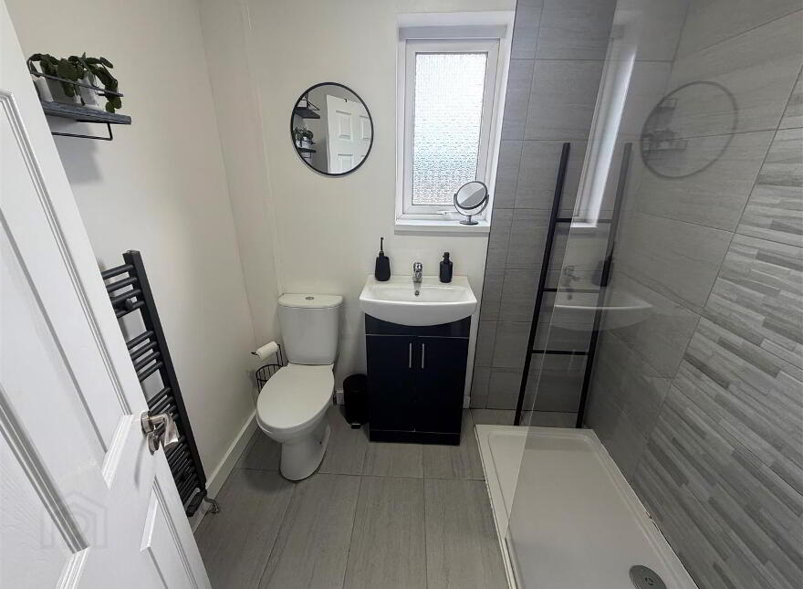 30 Silverstream Crescent, Bangor, BT20 3NE