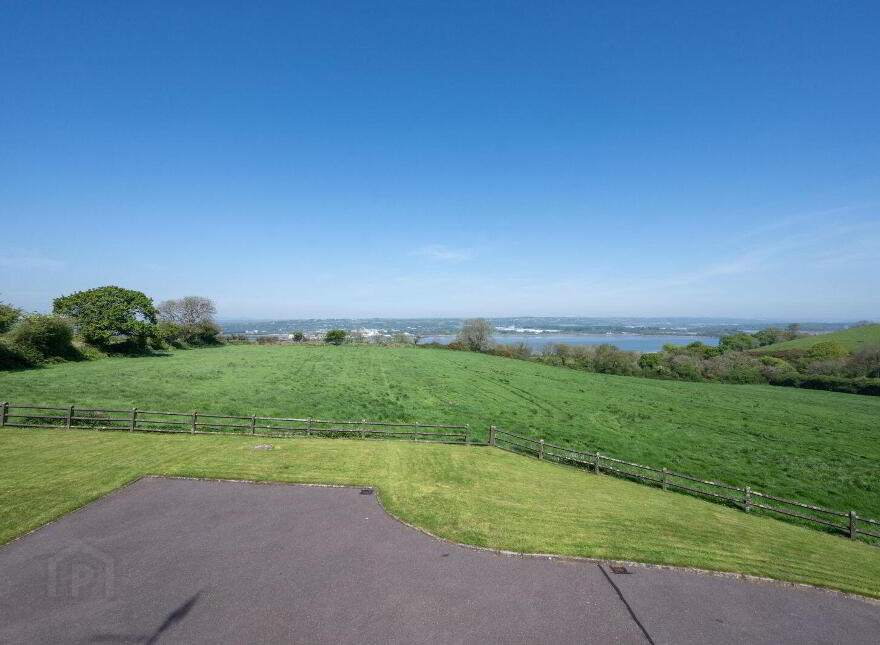 Woodview, Meadowlands, Rochestown, T12D8PE