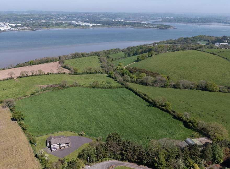 Woodview, Meadowlands, Rochestown, T12D8PE
