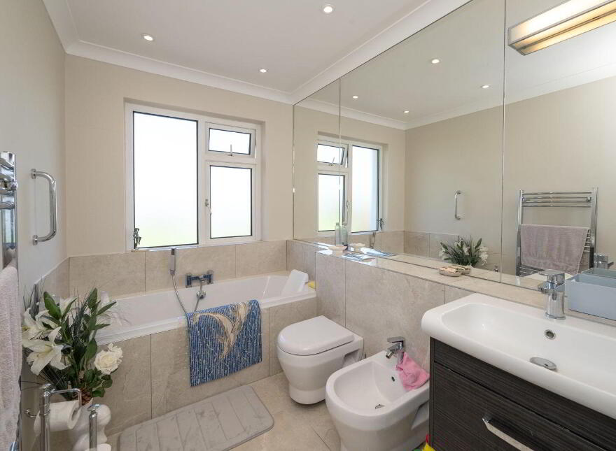 Woodview, Meadowlands, Rochestown, T12D8PE