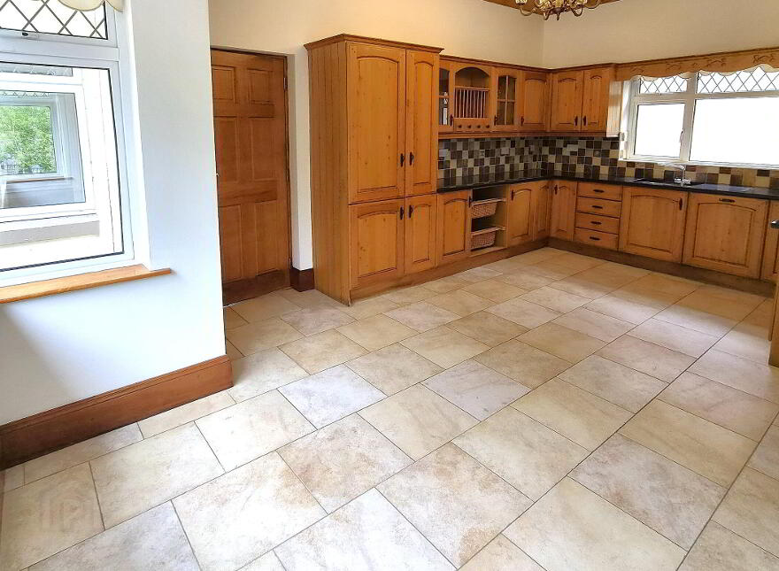 Lurga, Leitrim Village, Carrick On Shannon, N41RW60