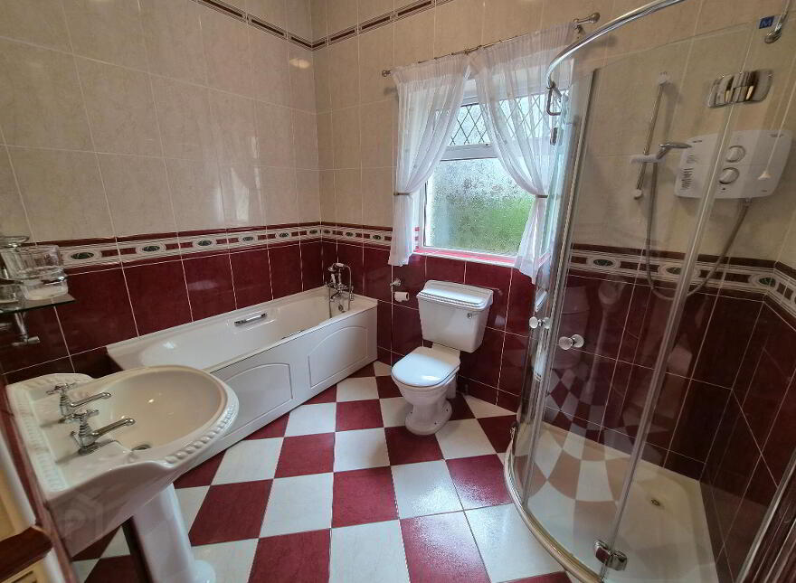 Lurga, Leitrim Village, Carrick On Shannon, N41RW60