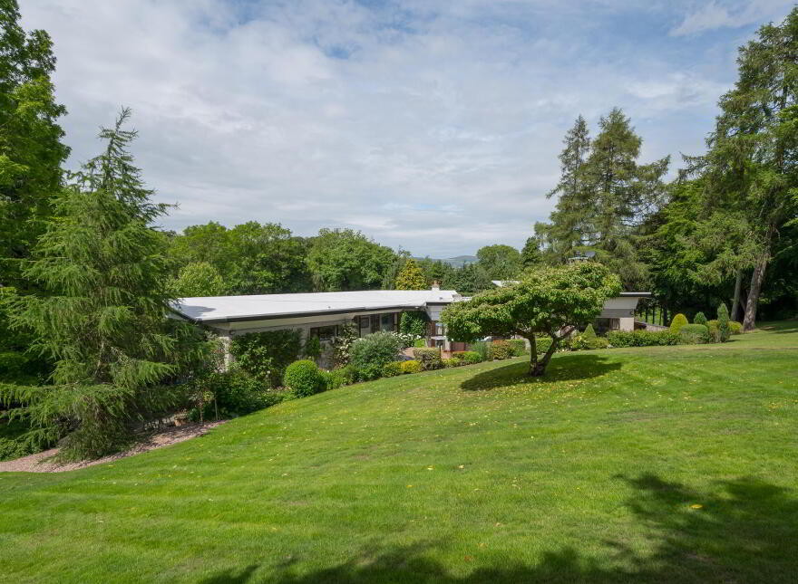 10 Mill Road, Lisburn, BT27 5TT