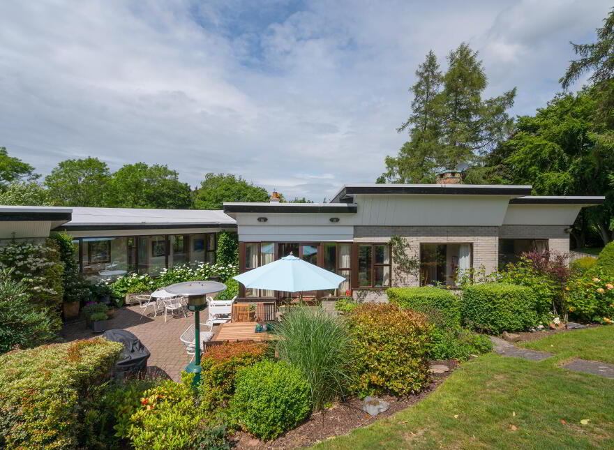 10 Mill Road, Lisburn, BT27 5TT