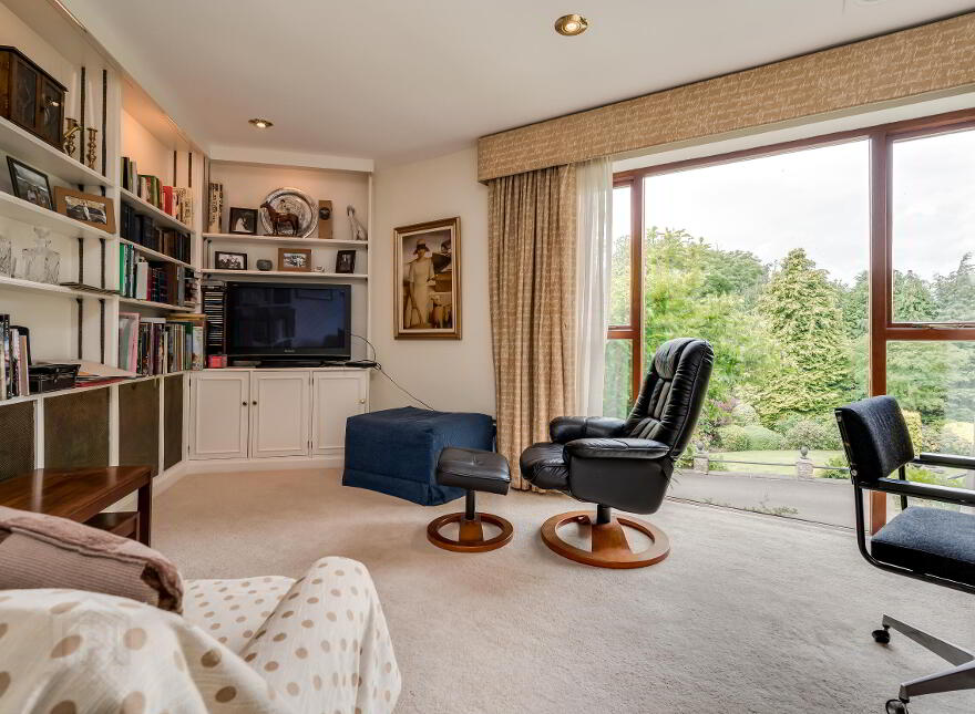 10 Mill Road, Lisburn, BT27 5TT